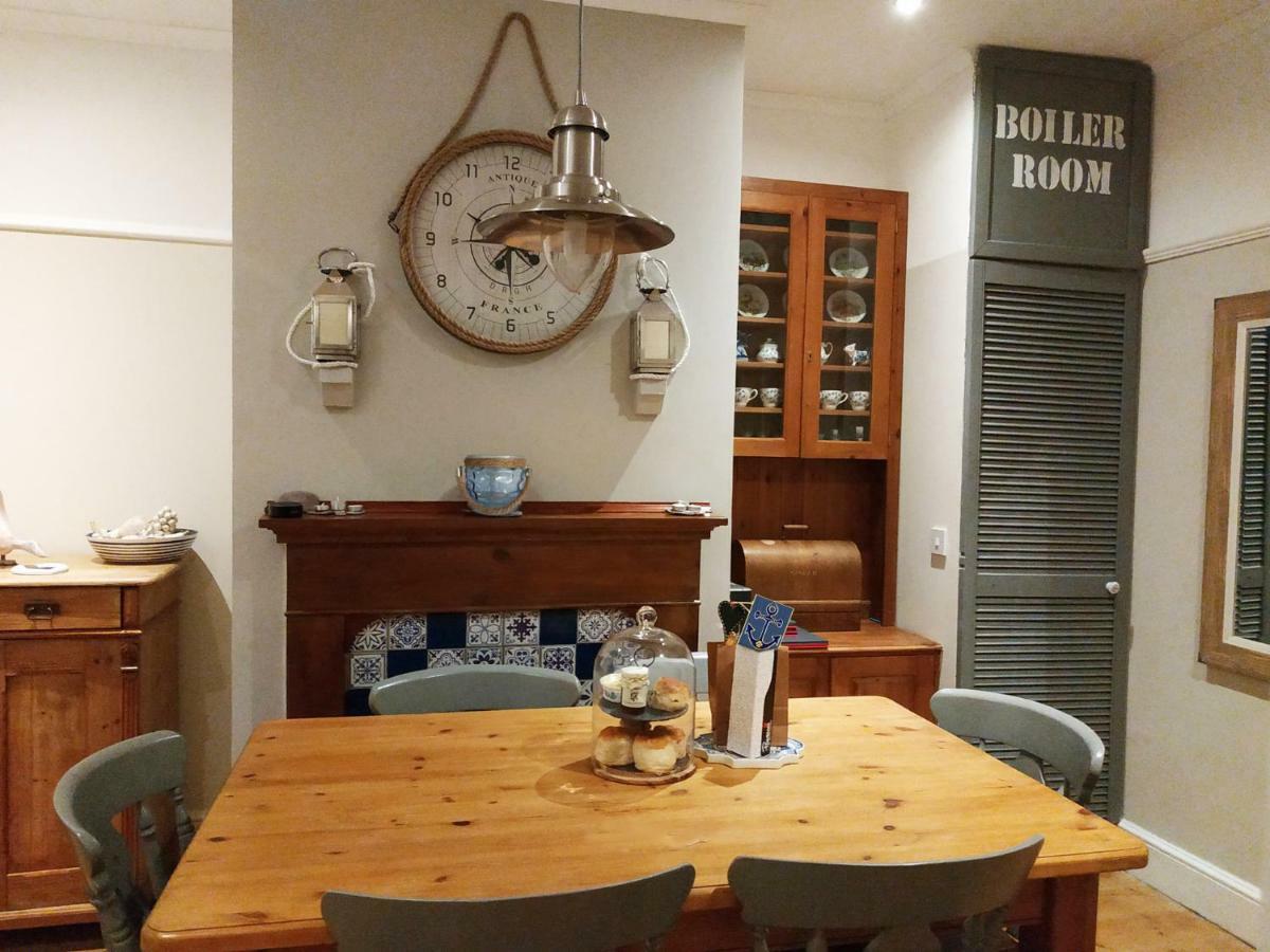Dog Friendly Nancecliff Cottages Лу Екстериор снимка