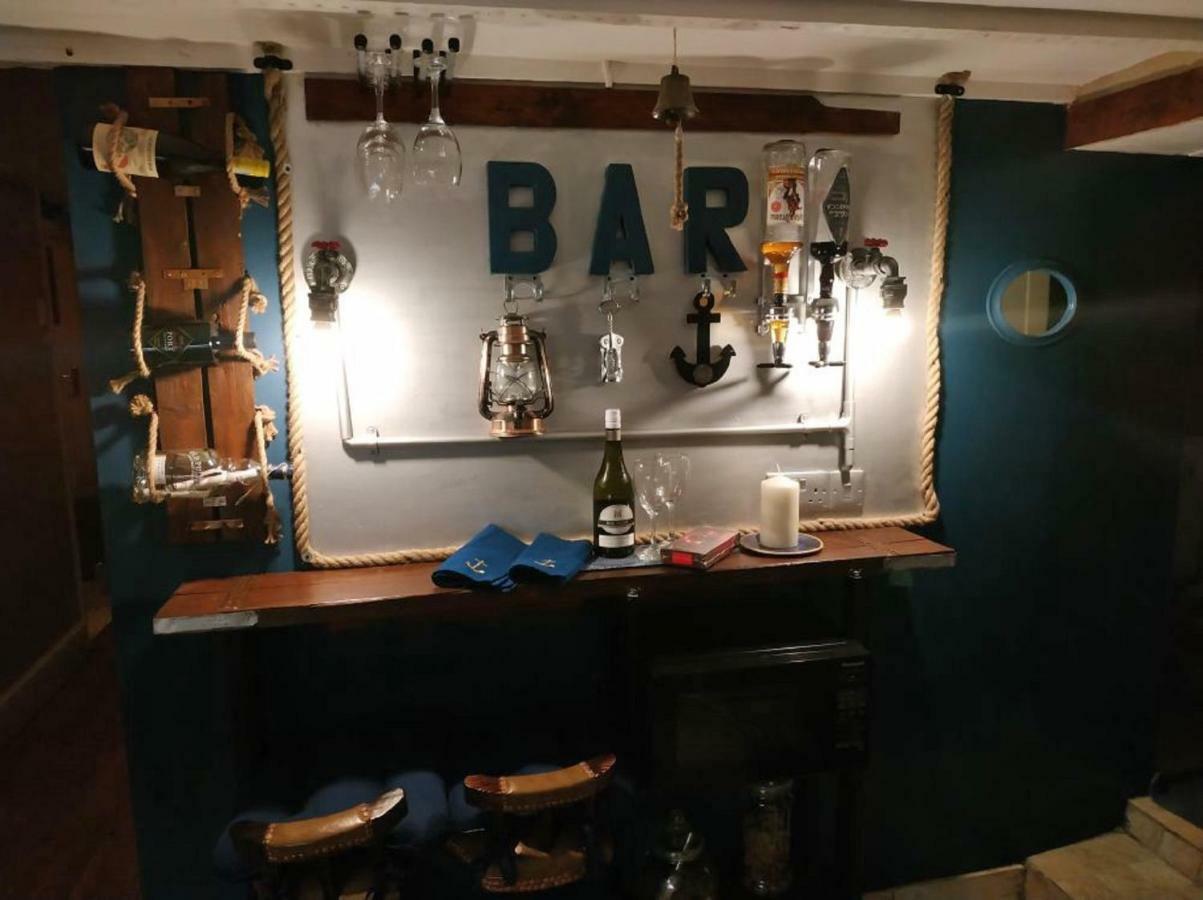 Dog Friendly Nancecliff Cottages Лу Екстериор снимка