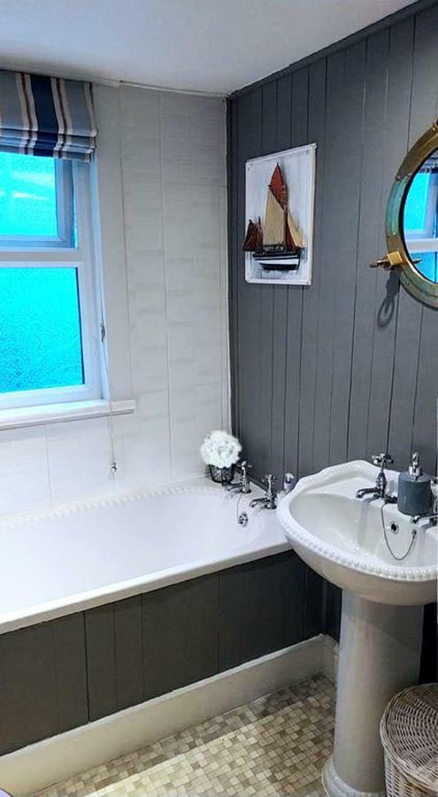 Dog Friendly Nancecliff Cottages Лу Екстериор снимка