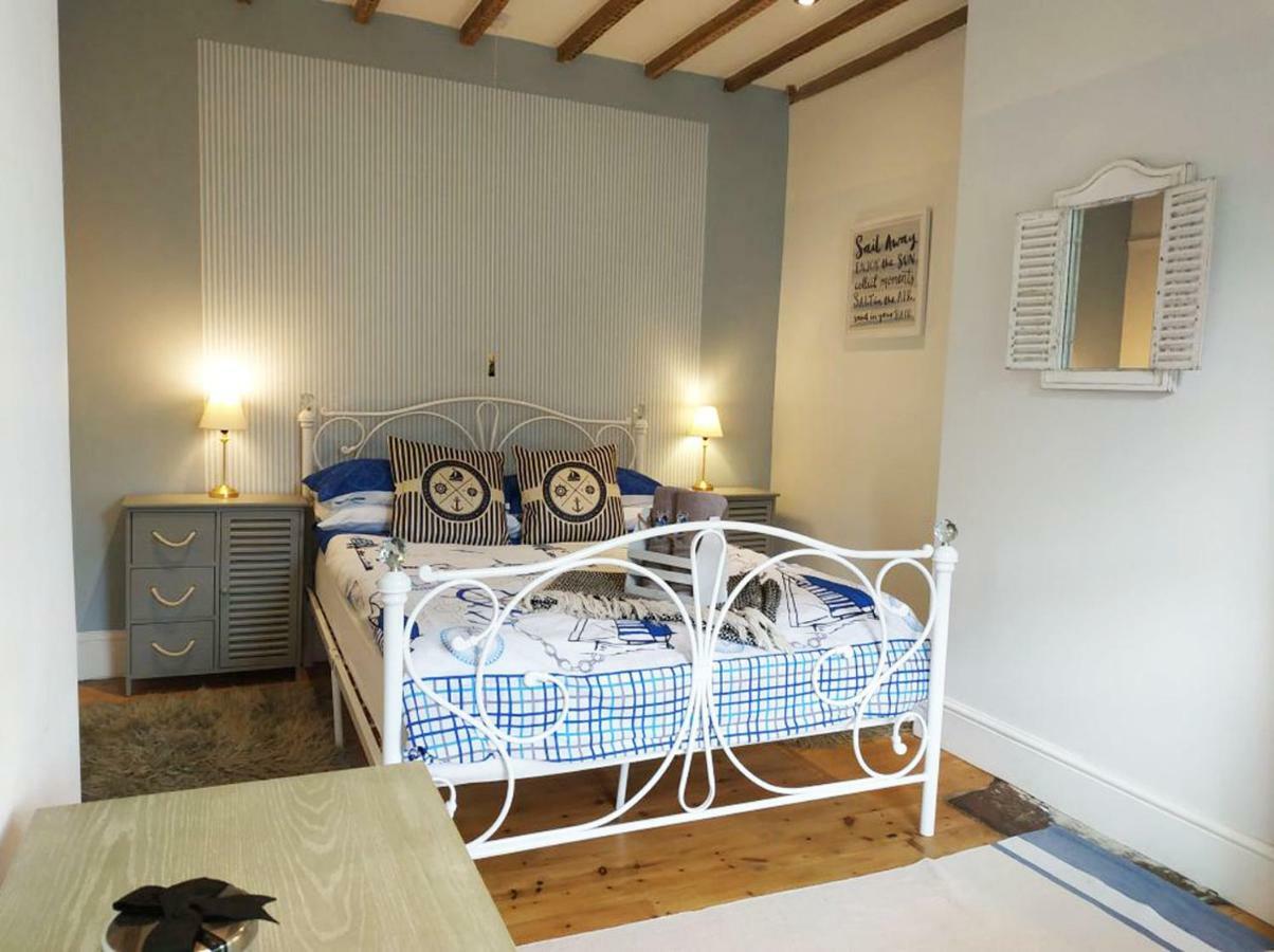 Dog Friendly Nancecliff Cottages Лу Екстериор снимка
